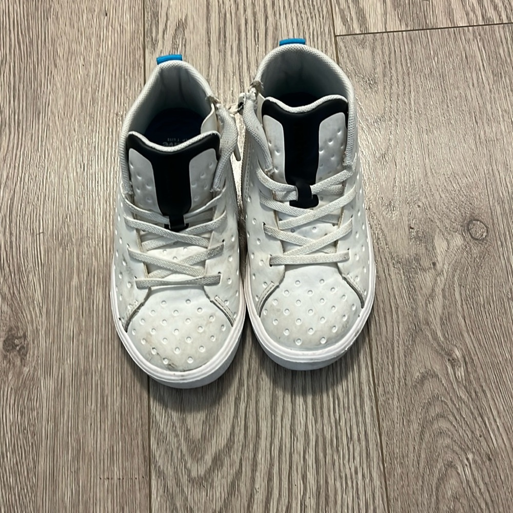 Kids Native shoes. Size C10
